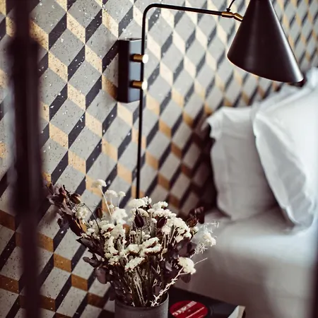 Monsieur Helder Hotel Paryż