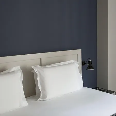 Monsieur Helder 3* Paris