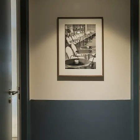 Monsieur Helder Hotel Paryż