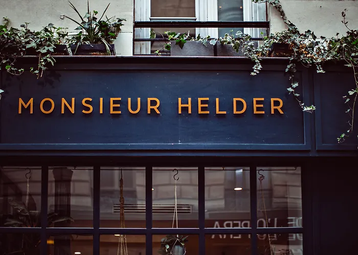 Monsieur Helder Hotel 3*