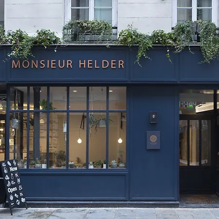 Отель Monsieur Helder 3*