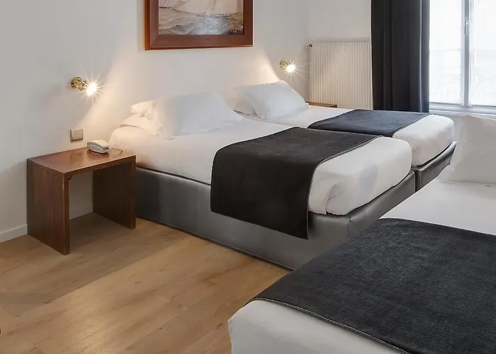 Monsieur Helder Hotel Paryż